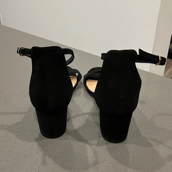TOP Moda Black Ankle Strap Heels - Picture 3 of 4